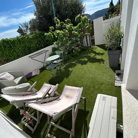 Calme Aux Terrasses De Apartment *